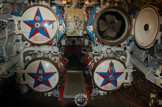 torpedotubes2.jpg