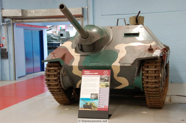 jagdpanzer38hetzer.jpg
