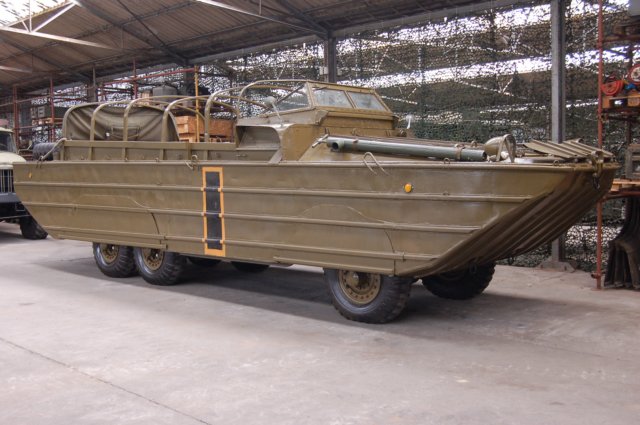 dukw.jpg