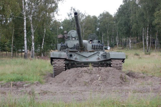 t72frontview.jpg