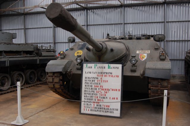 westgermanjagdpanzerjpkfrontview.jpg