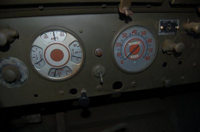 m16drivingboardpanel.jpg