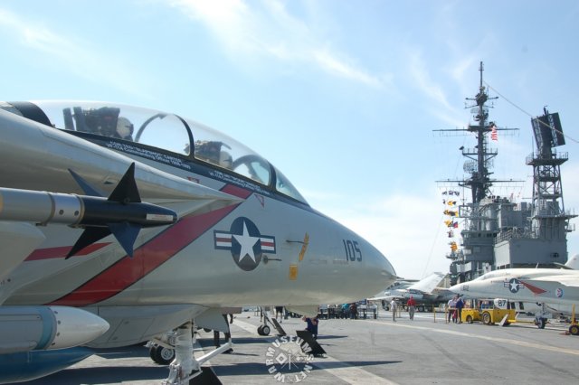 f14tomcatandflightdeck.jpg