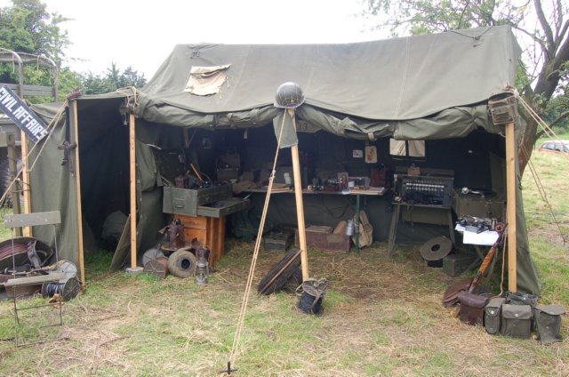 tentwithradioequipment.jpg
