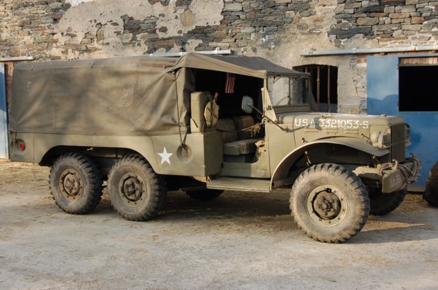 dodgewc52rightsideview.jpg