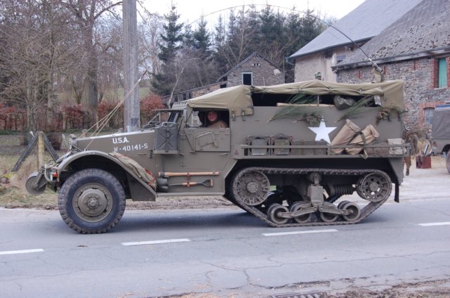 m3halftrackleftsideview.jpg