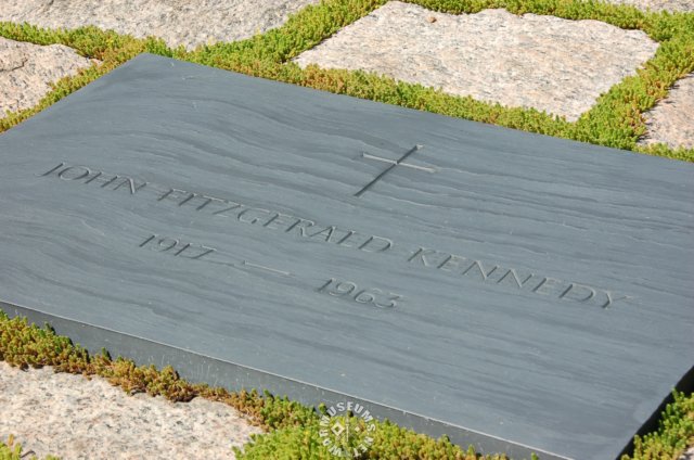 jfkgrave.jpg