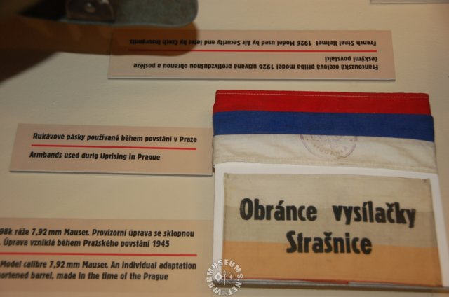 armbandsusedduringuprisinginprague.jpg