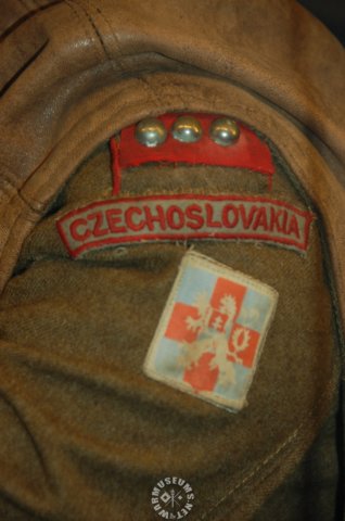 czechbadge.jpg
