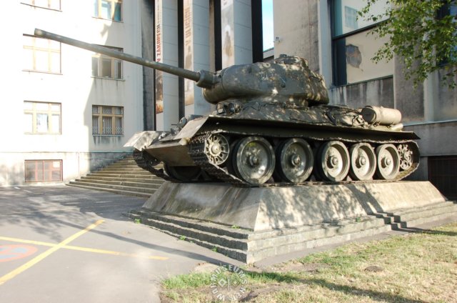 t34853.jpg