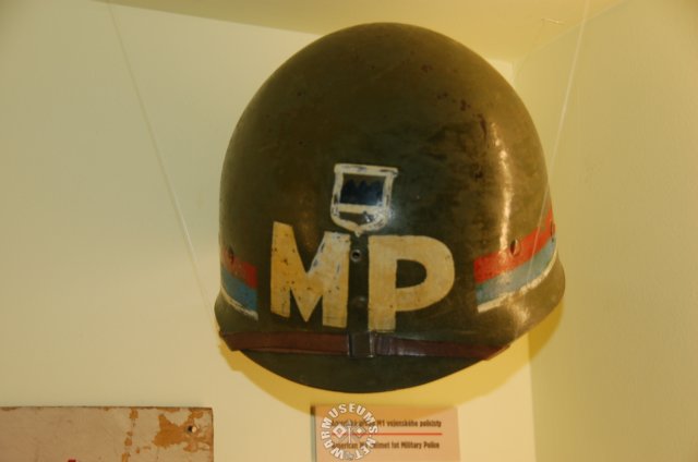 usmilitarypolicehelmetwithczechcoslovakmarkings.jpg