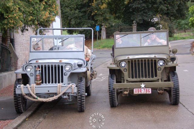 twojeeps.jpg