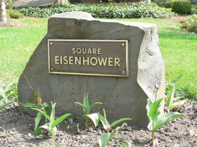 eisenhowersquare3.jpg