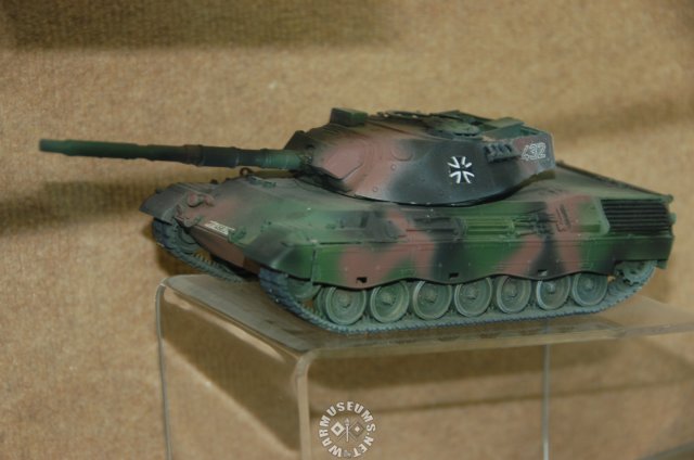 leopard1a5scalemodel.jpg