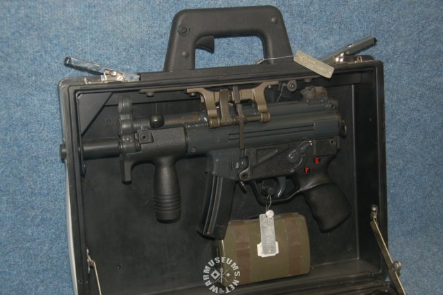 modernsuitcase.jpg