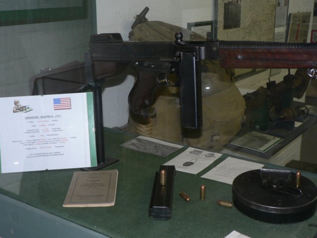 usthompsonsubmachinegun.jpg
