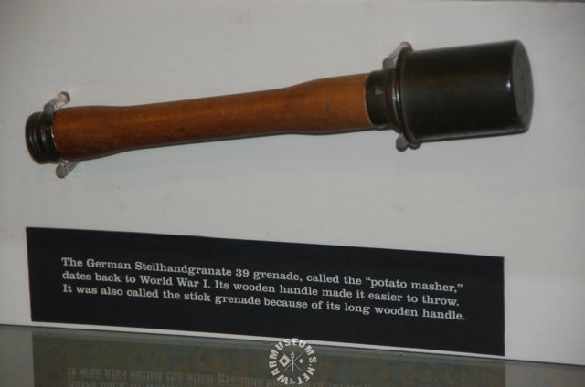 germanhandgrenade.jpg