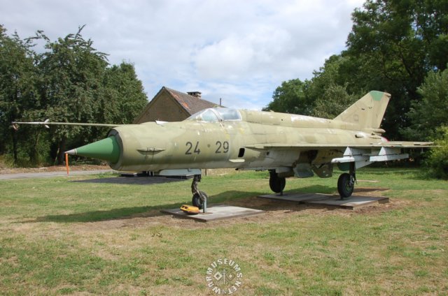 mig21.jpg