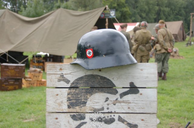 germanhelmet.jpg
