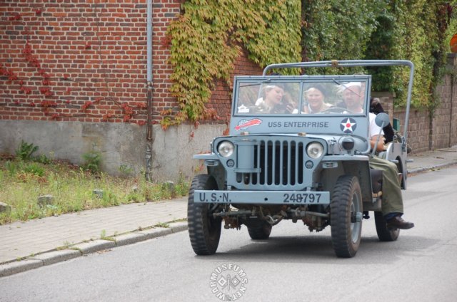 usnavyjeep3.jpg