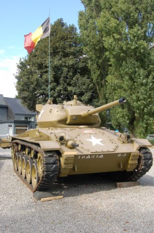 m24chaffeerightfrontview.jpg