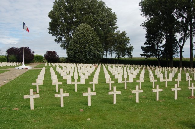 gravesrightsideofthecemetery.jpg