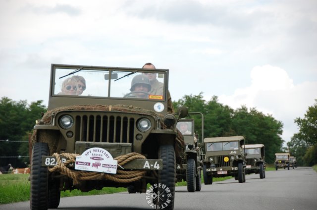 jeeps2.jpg
