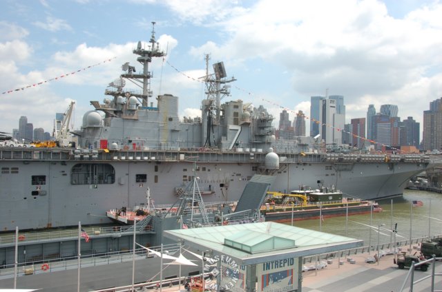 helicoptercarrier.jpg