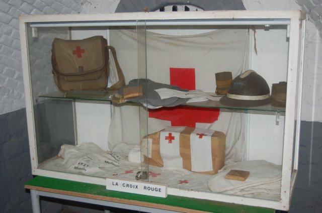theredcross.jpg