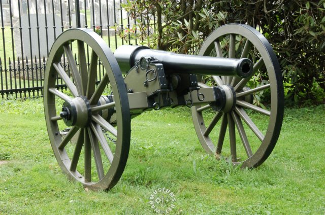 cannon2.jpg