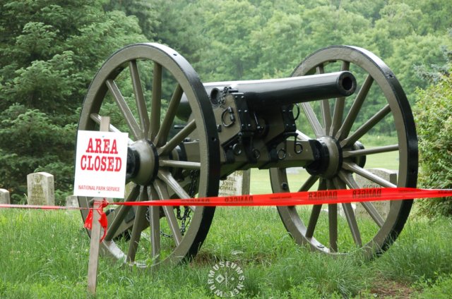 cannon3.jpg