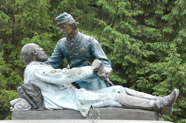 statue3.jpg
