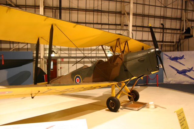 dehavillandtigermoth.jpg