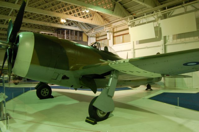 p47dthunderboltleftfrontview.jpg