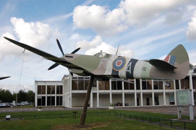 spitfiremodel.jpg