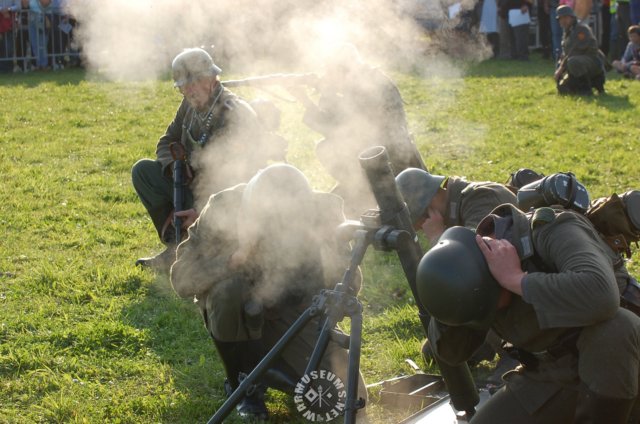 mortarshootingatenemytarget.jpg