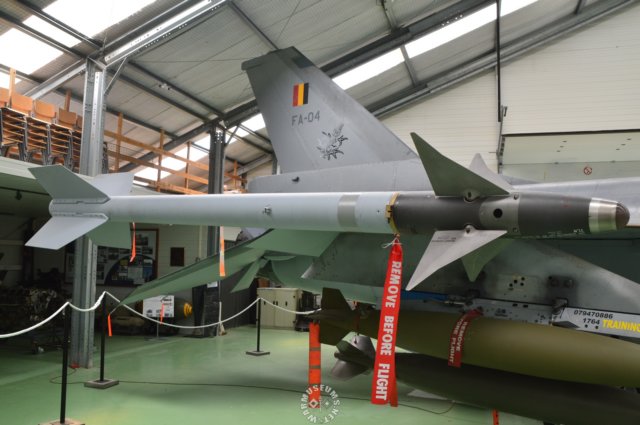 f16missile.jpg