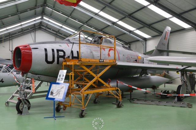 f84fthunderstreak.jpg