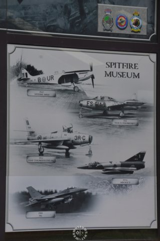 hallentrancepanel.jpg