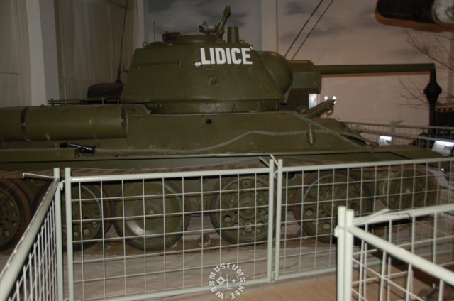 t34762.jpg