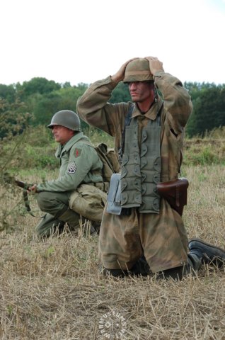 capturedfallschirmjager.jpg