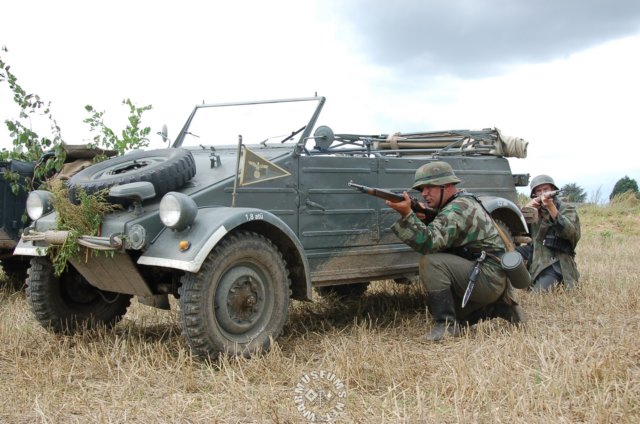 kubelwagenandtwosoldiers.jpg