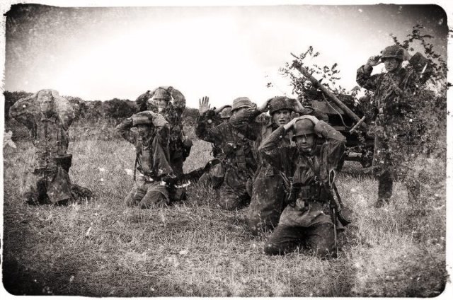 capturedgermansoldiers.jpg