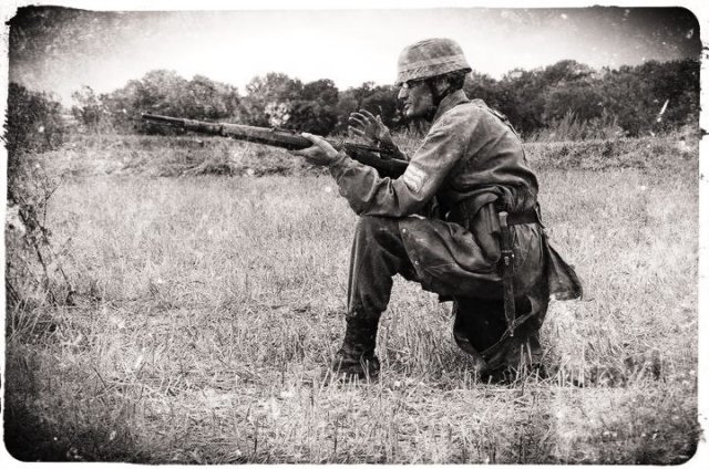 germanparatrooper.jpg