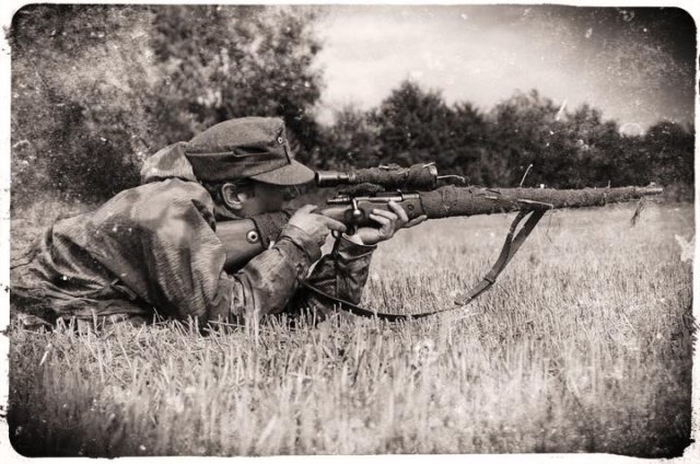 germansniperfiring.jpg