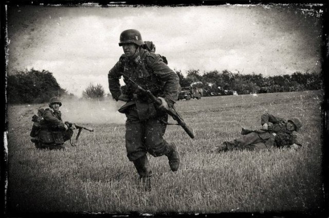 twogermansoldiers.jpg