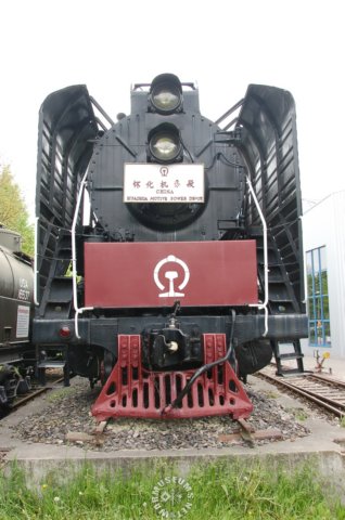 locomotive3.jpg