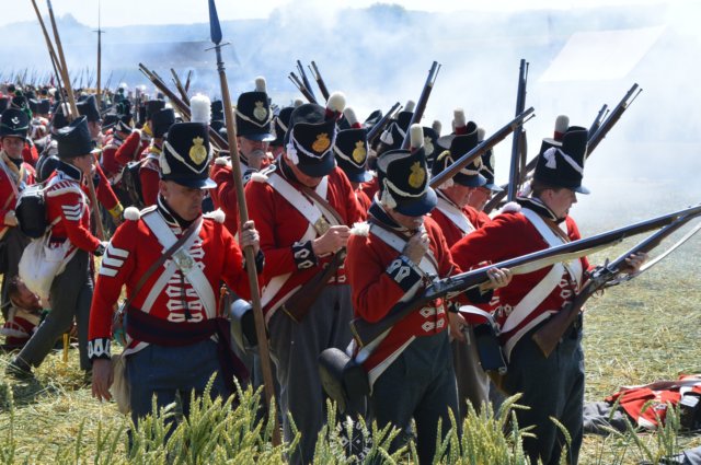 britishinfantrymenrechargingtheirrifles2.jpg