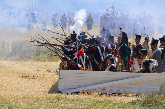 frenchinfantryanddragoninthefarm.jpg