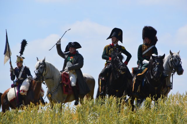 napoleonamongfrenchcavalry.jpg